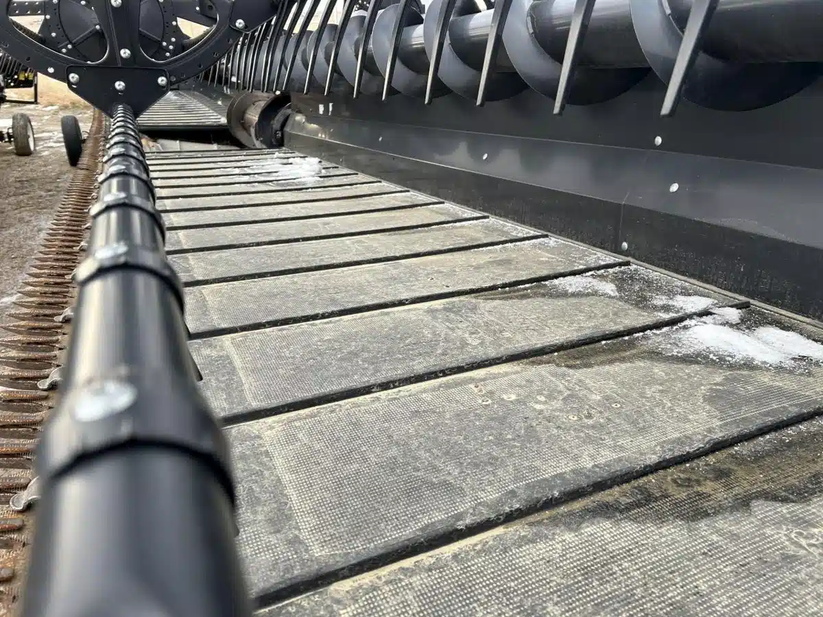 Gallery image 2 for 2018 MacDon FD75 Header - Flex Draper