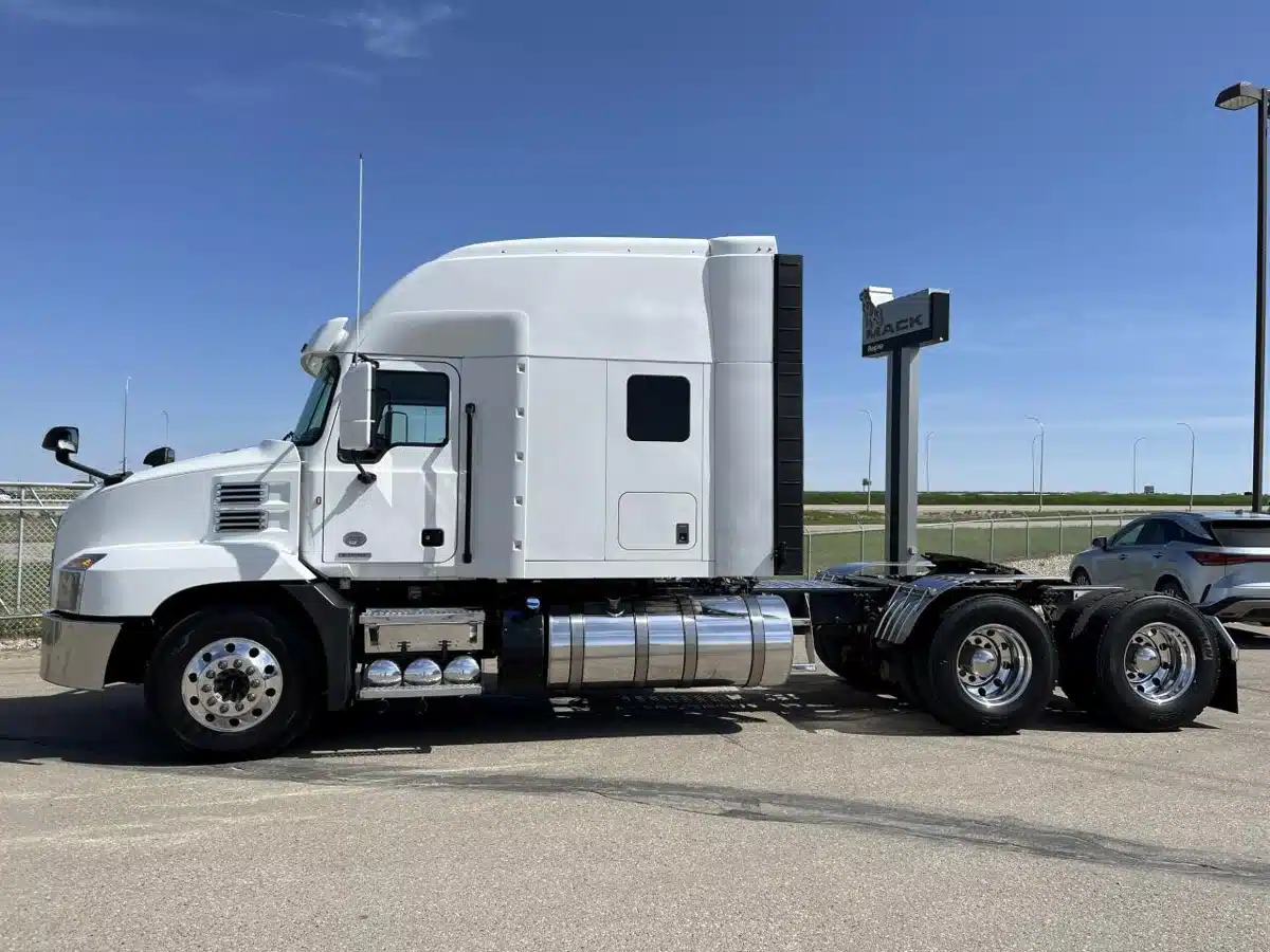 Gallery image 2 for 2020 Mack ANTHEM 64T Semi-Truck