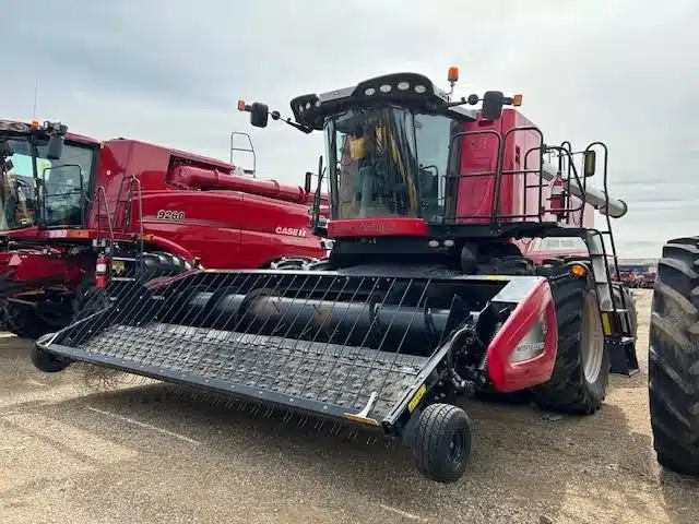 Gallery image 1 for Used 2018 Massey Ferguson 9565 Combine