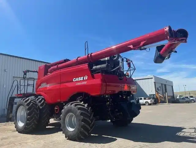 Gallery image 2 for Used 2024 Case IH 8250 Combine