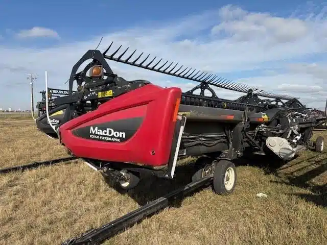 Gallery image 2 for Used 2016 MacDon FD75 Header - Flex Draper