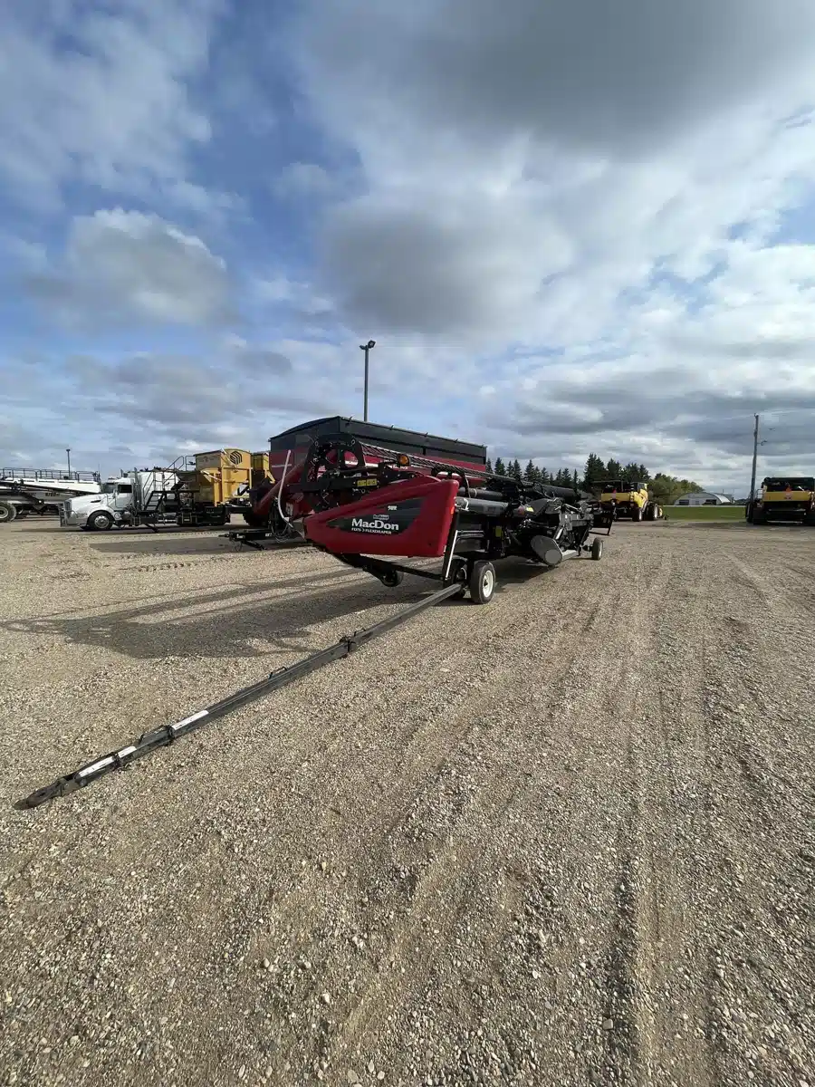 Gallery image 2 for Used 2017 MacDon FD75 Header - Flex Draper