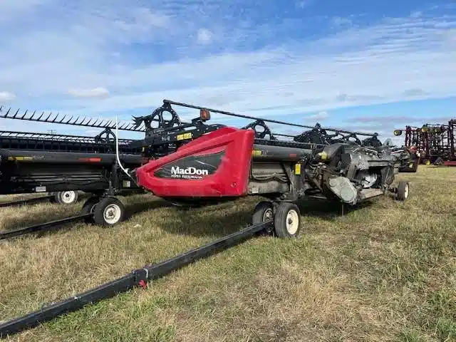 Gallery image 2 for 2017 MacDon FD75 Header - Flex Draper