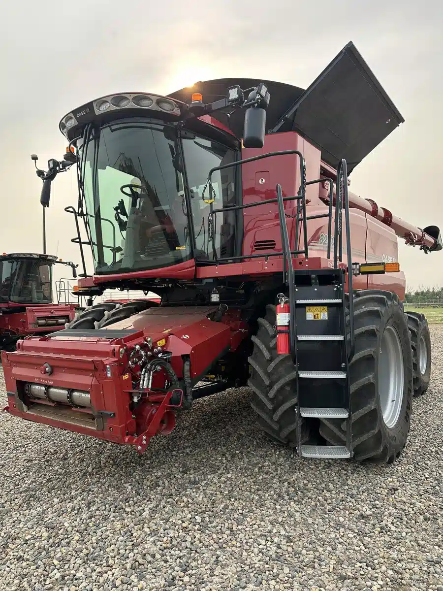 Photo de la Galerie 2 pour 2023 Case IH 8250 Batteuse