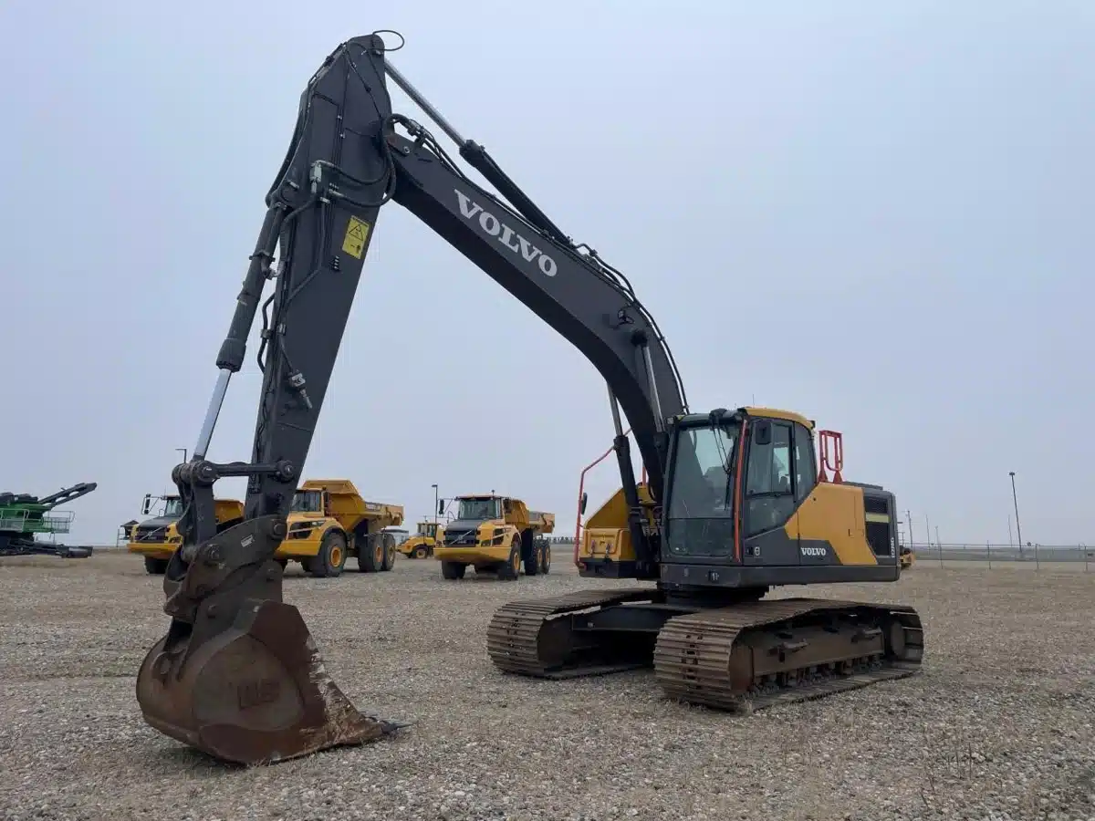 Gallery image 2 for Used 2019 Volvo EC220EL Excavator
