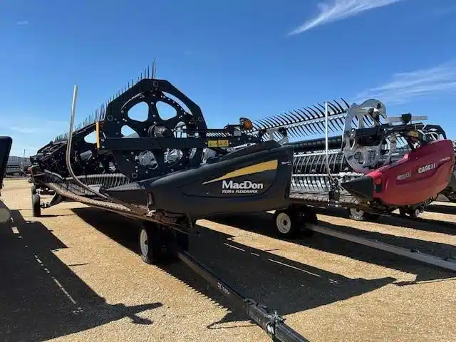 Gallery image 1 for Used 2018 MacDon FD75 Header - Flex Draper