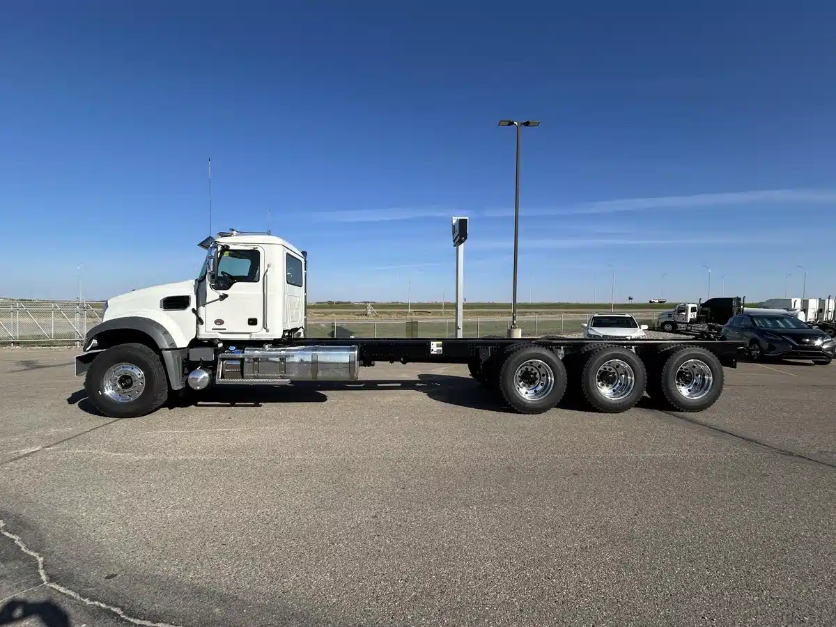 Gallery image 2 for 2026 Mack GRANITE 86FR Truck Cab & Chassis