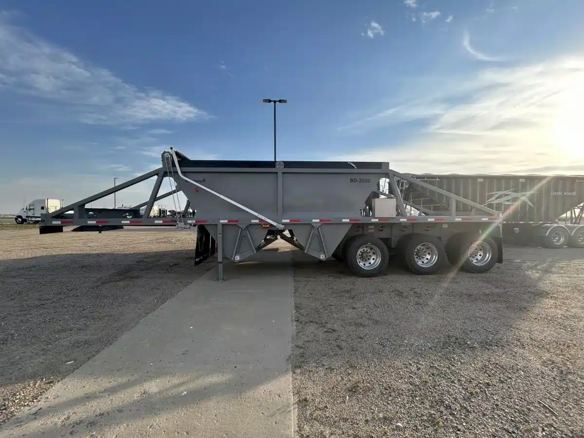 Gallery image 2 for New 2026 Canuck BELLY DUMP Trailer - Dump