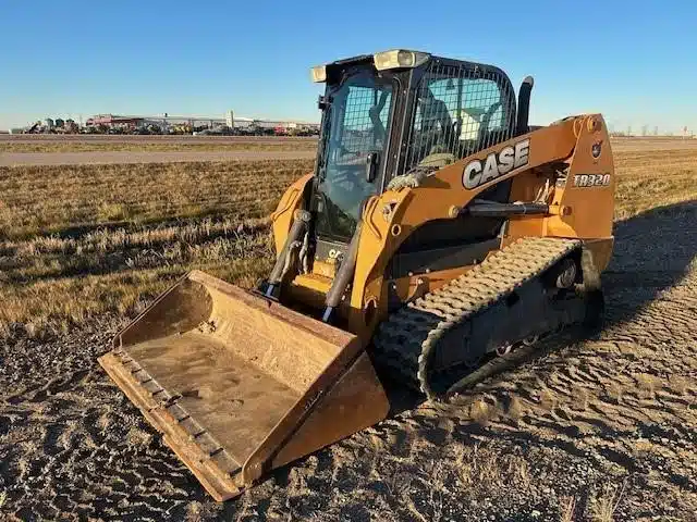 Gallery image 2 for Used 2013 Case IH TR320 Skid Steer