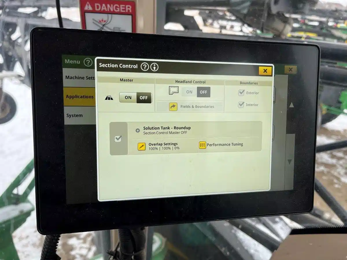 Gallery image 2 for 2025 Kioti CK3520 Tractor