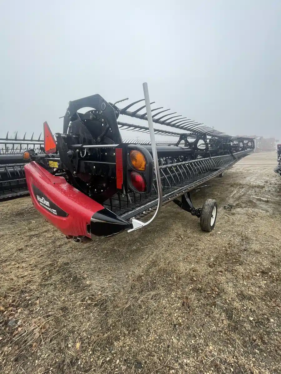 Gallery image 2 for Used 2016 MacDon FD75 Header - Flex Draper