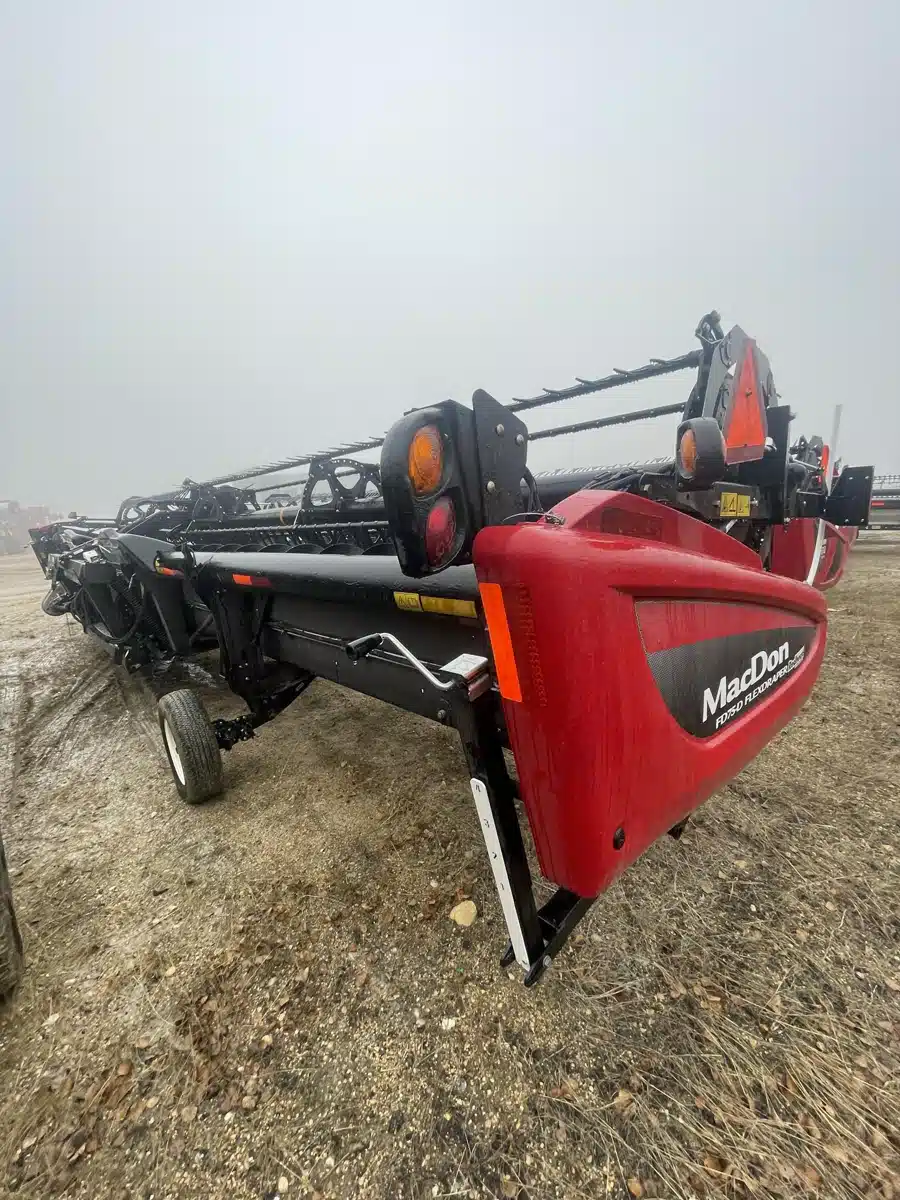 Gallery image 1 for Used 2016 MacDon FD75 Header - Flex Draper
