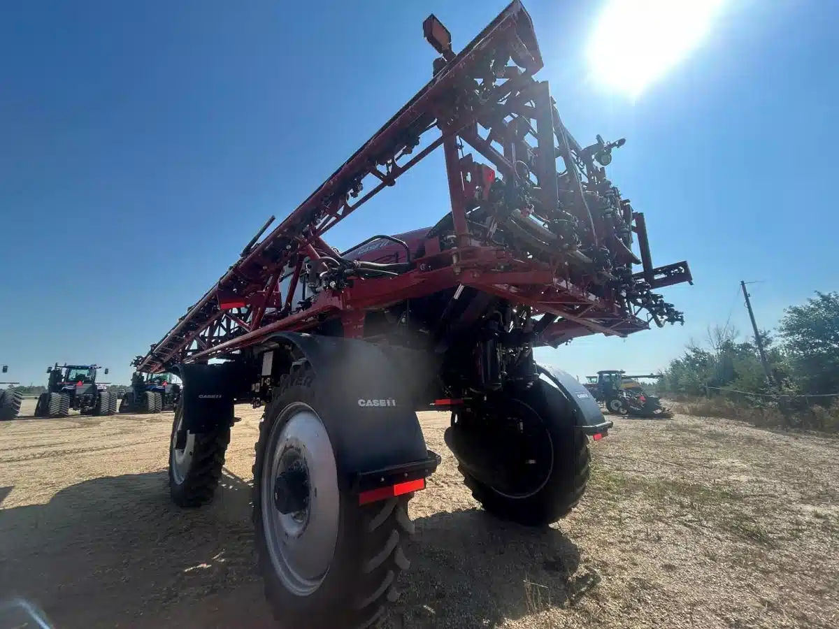 Gallery image 1 for 2023 New Holland 790CP Header - Pickup