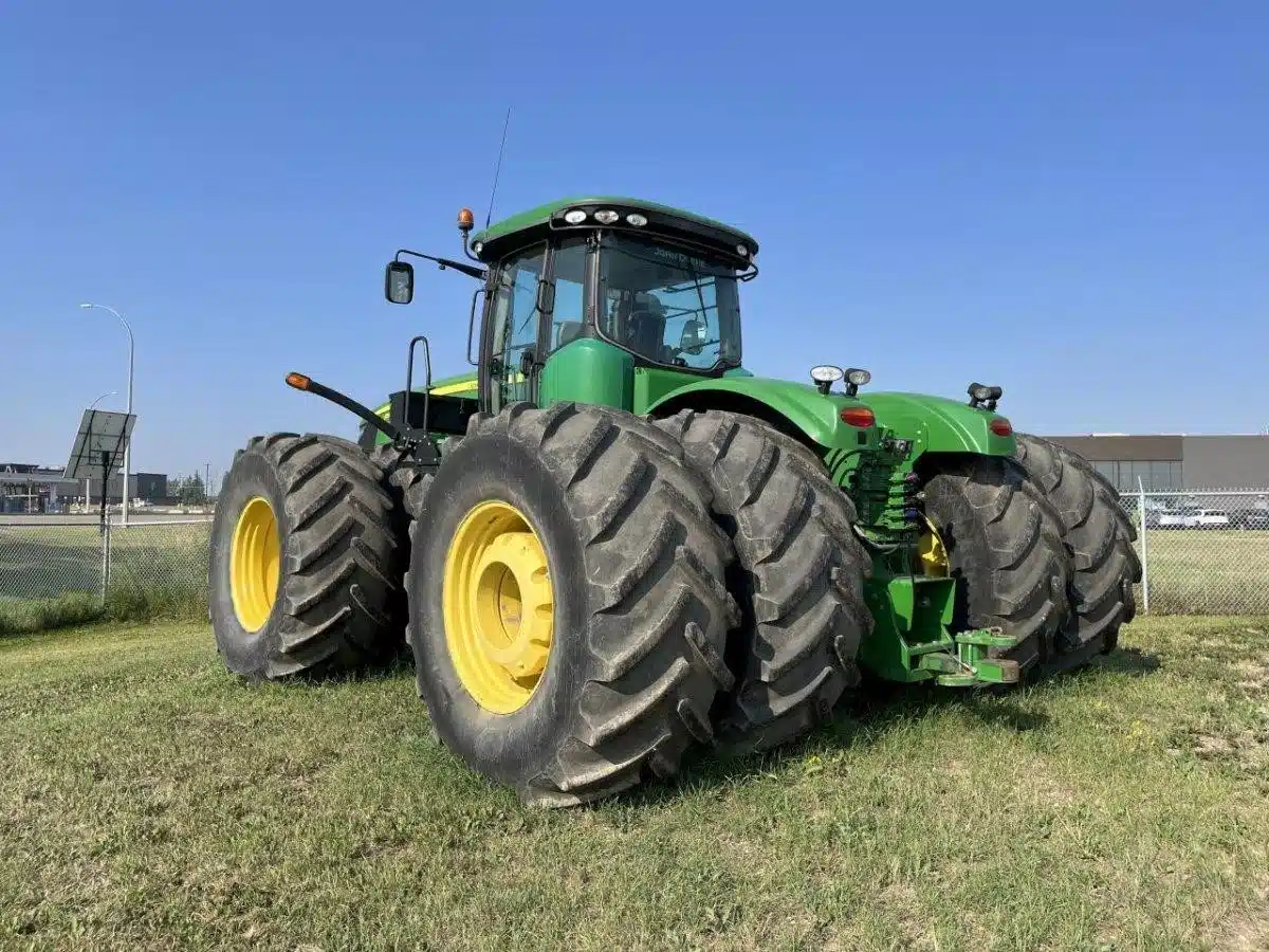Gallery image 1 for Used 2014 John Deere 9510R Tractor