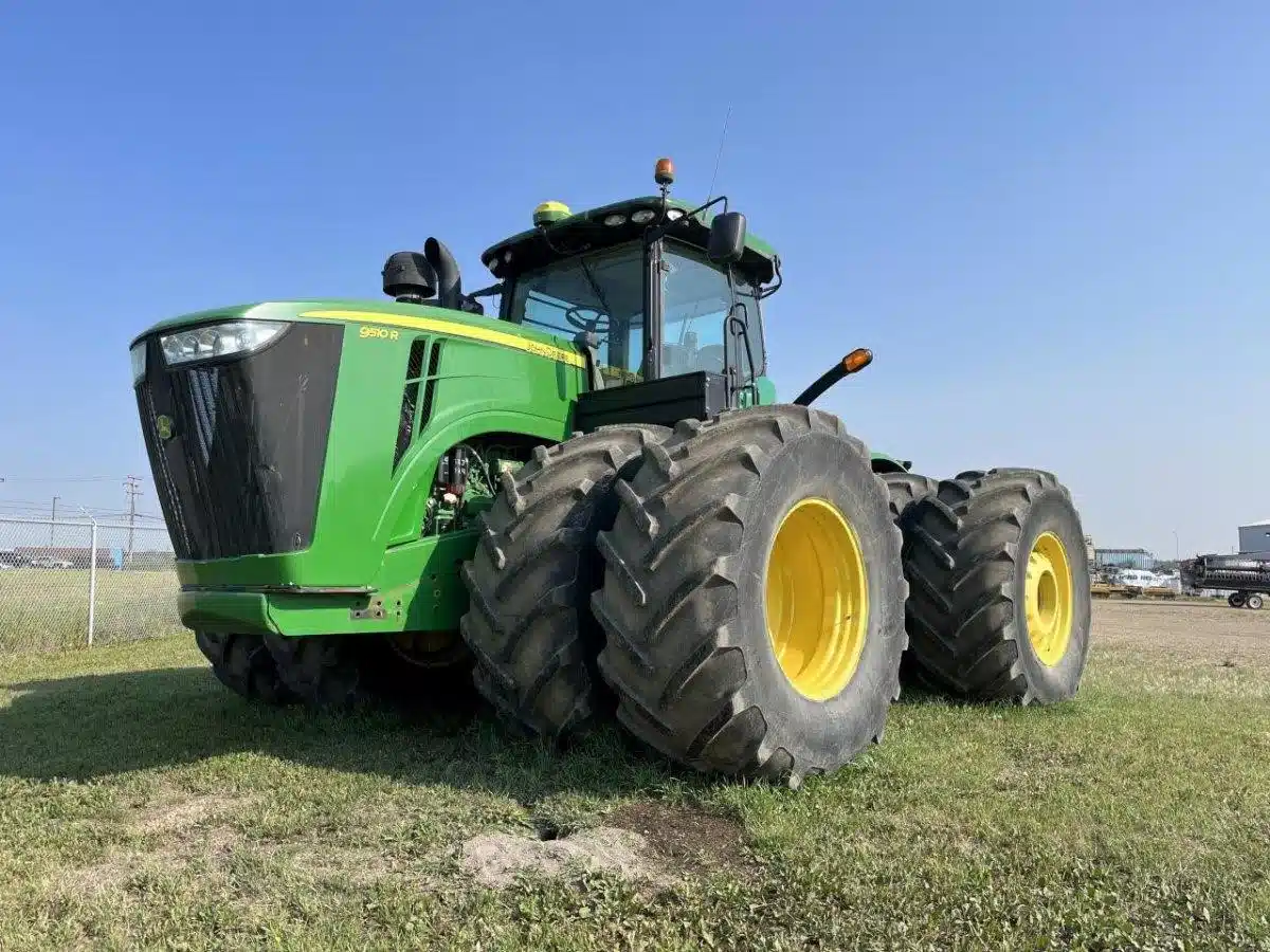 Gallery image 2 for Used 2014 John Deere 9510R Tractor