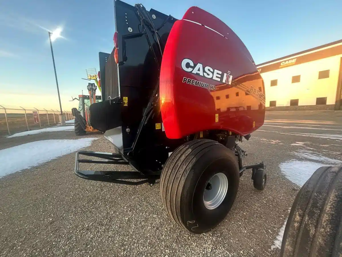 Gallery image 1 for New 2025 Case IH RB565 Round Baler