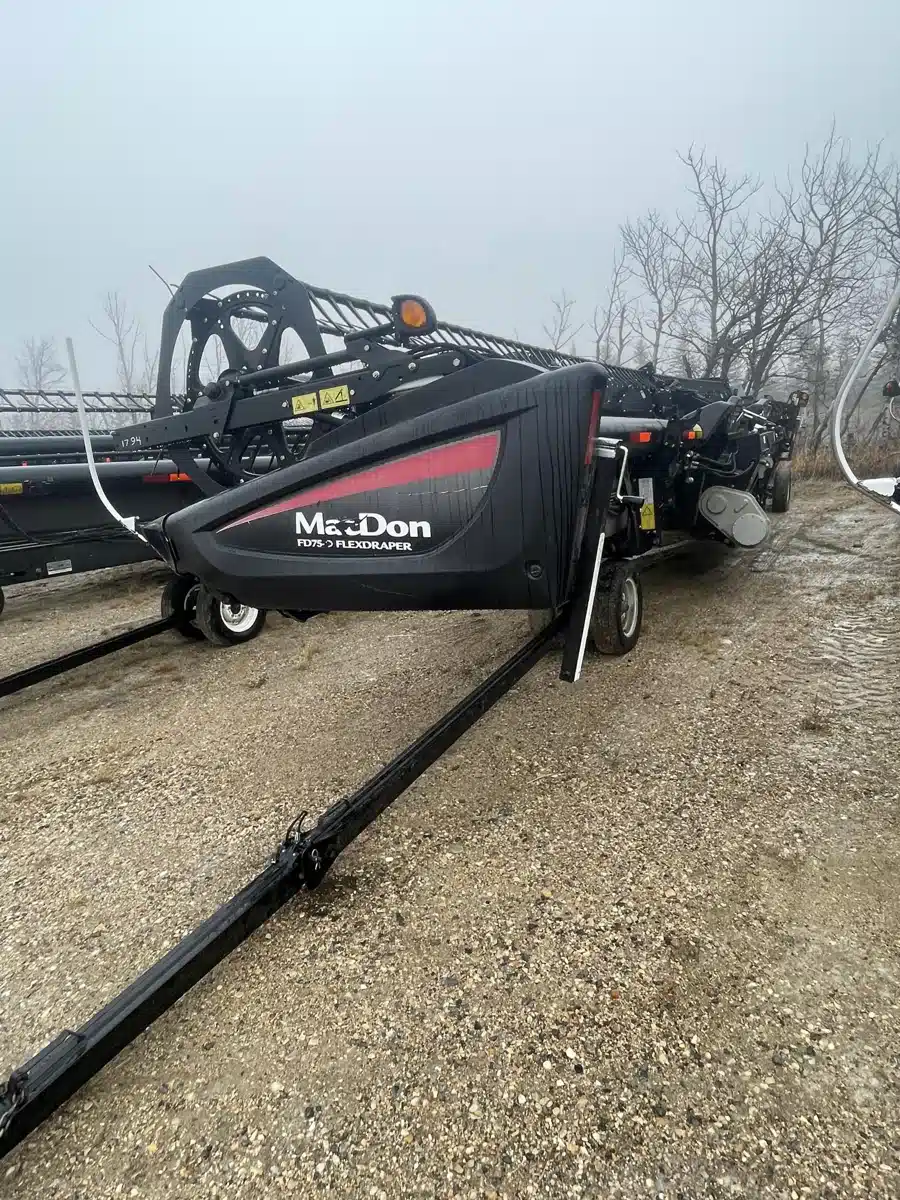 Gallery image 2 for Used 2013 MacDon FD75 Header - Flex Draper