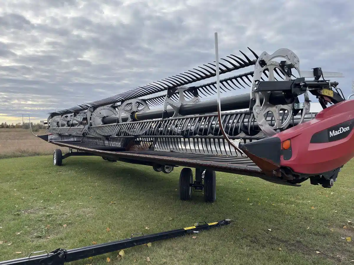 Gallery image 1 for 2022 MacDon FD240 Header - Flex Draper