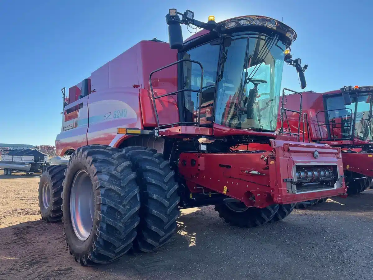 Gallery image 1 for Used 2017 Case IH 8240 Combine
