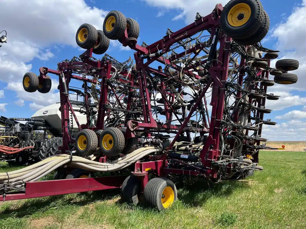 Gallery image 1 for 2023 New Holland 790CP Header - Pickup