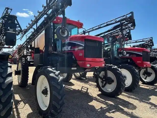 Used 2009 Apache AS1210 Sprayer - Self Propelled