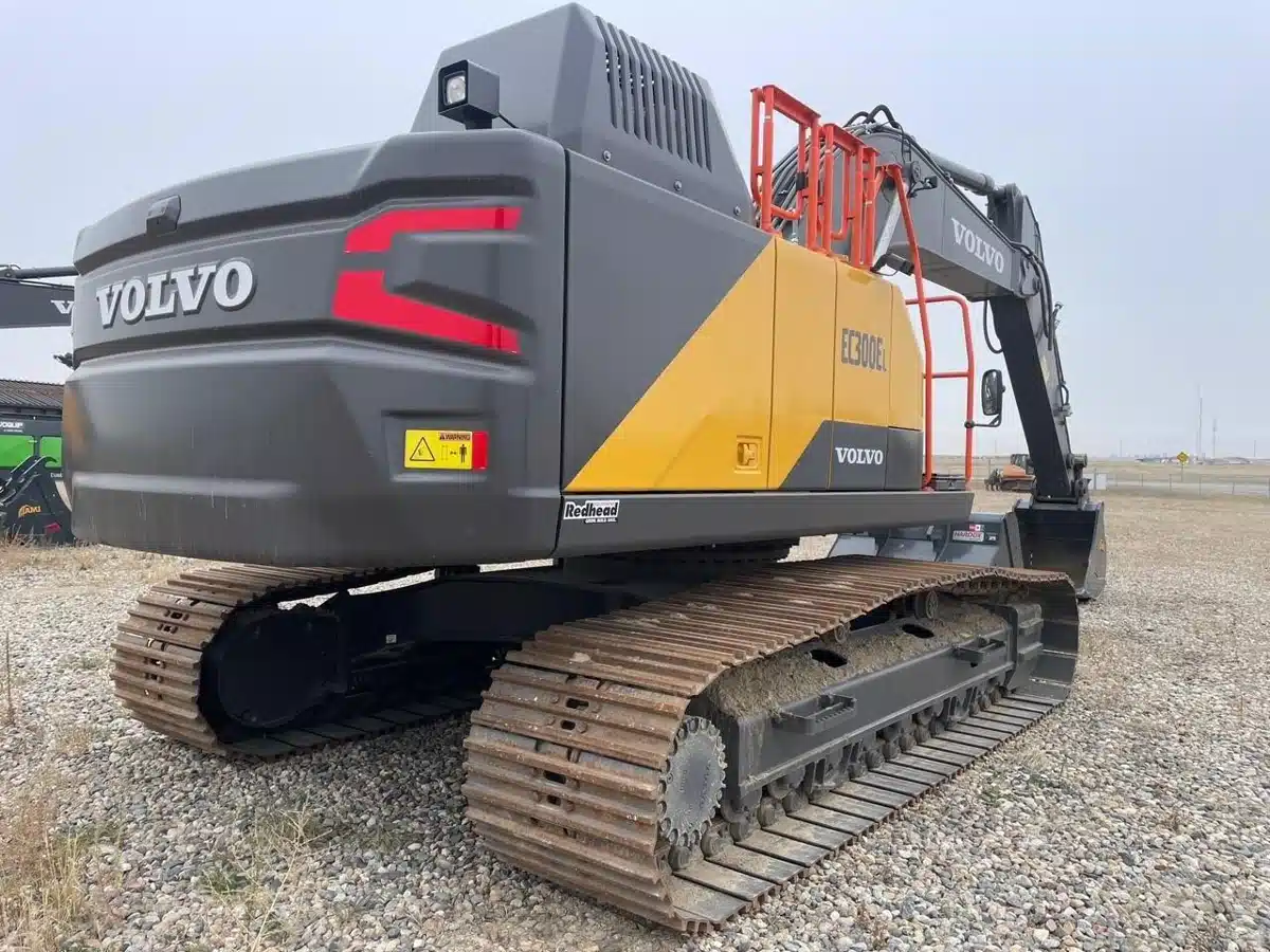 Gallery image 1 for New 2023 Volvo EC300EL Excavator