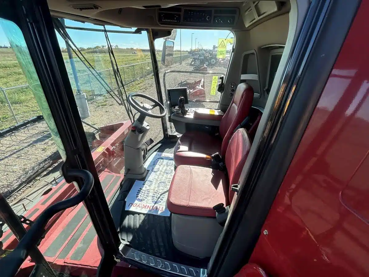 Gallery image 1 for Used 2021 Case IH 8250 Combine