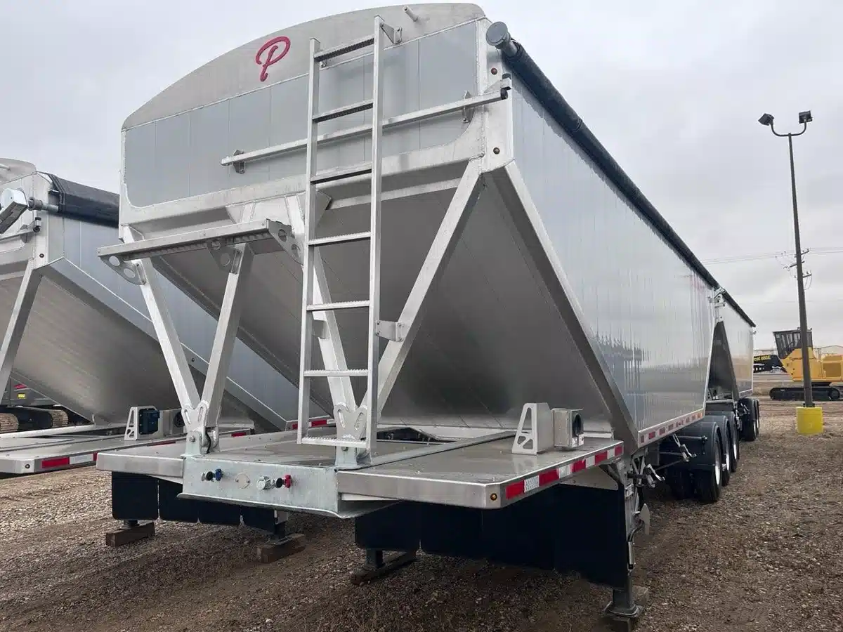 Gallery image 1 for New 2026 PLATINUM SUPER B Trailer - Hopper