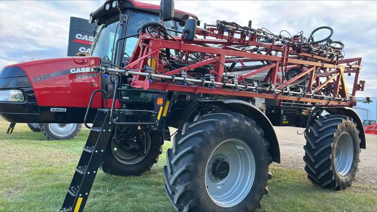Gallery image 1 for 2018 Case IH PATRIOT 3340 Sprayer - Self Propelled