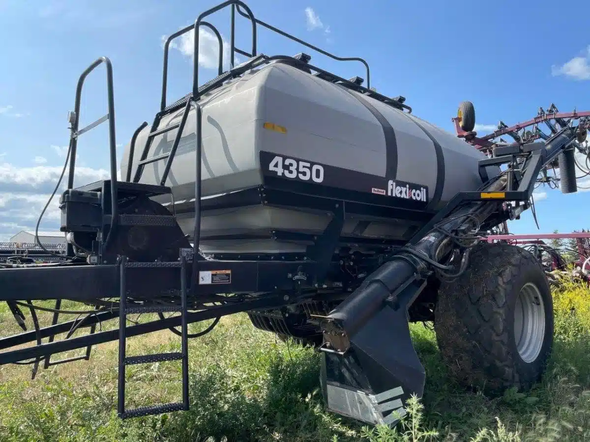 Gallery image 2 for Used 2008 Seed Hawk 6412 Air Seeder