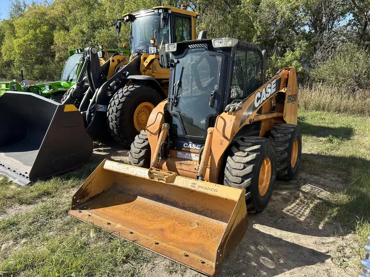 Gallery image 1 for 2011 Case IH SR250 Skid Steer