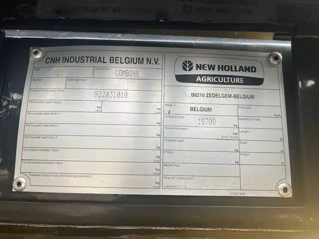 Gallery image 2 for 2020 New Holland CR8.90 Combine