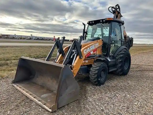 Gallery image 2 for 2020 Case IH 590SN Backhoe Loader