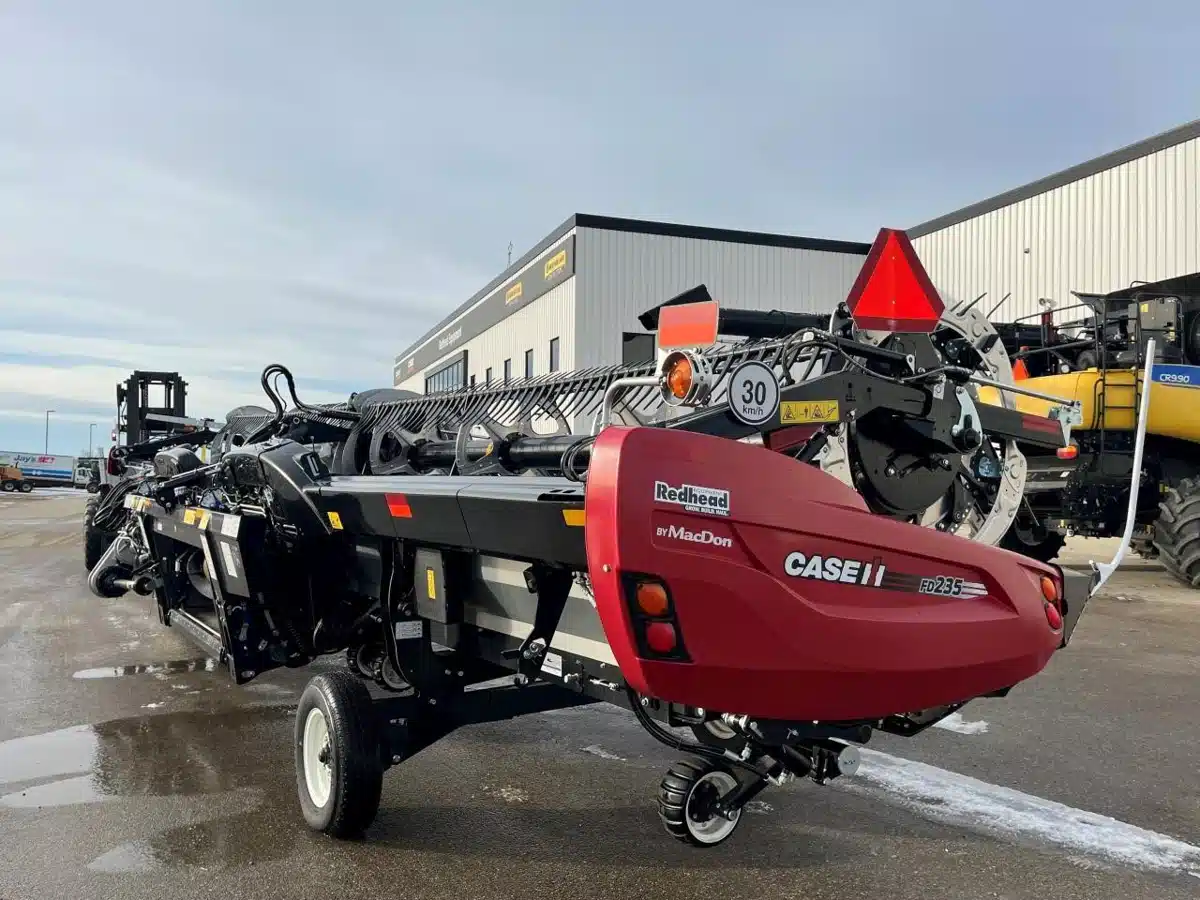 Gallery image 2 for Used 2024 MacDon FD235 Header - Flex Draper