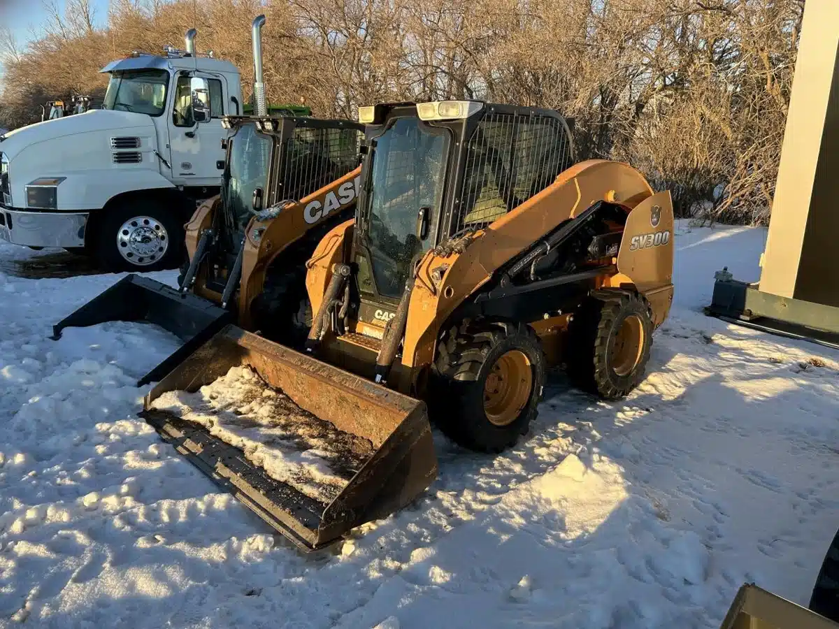Gallery image 2 for 2013 Case IH SV300 Skid Steer