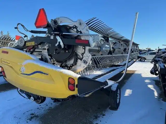 Gallery image 2 for Used 2025 MacDon FD235 Header - Flex Draper