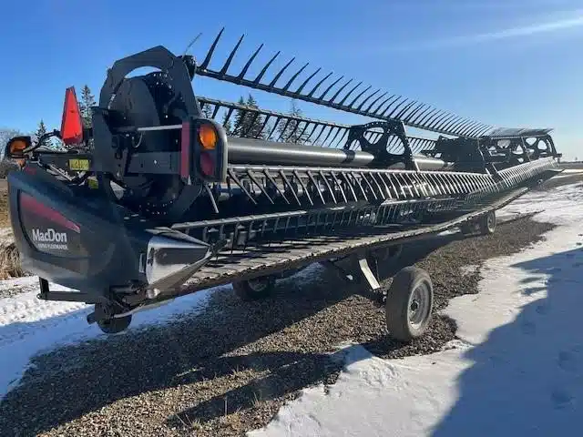 Gallery image 2 for Used 2016 MacDon FD75 Header - Flex Draper