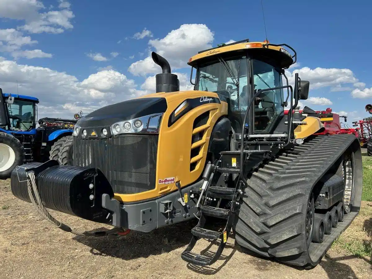 Gallery image 2 for 2017 Challenger MT875E Tractor