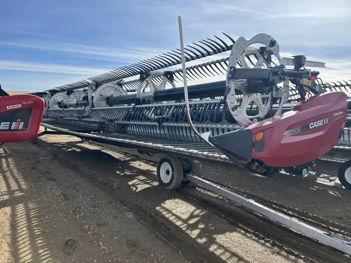 Gallery image 1 for 2025 MacDon FD245 Header - Draper