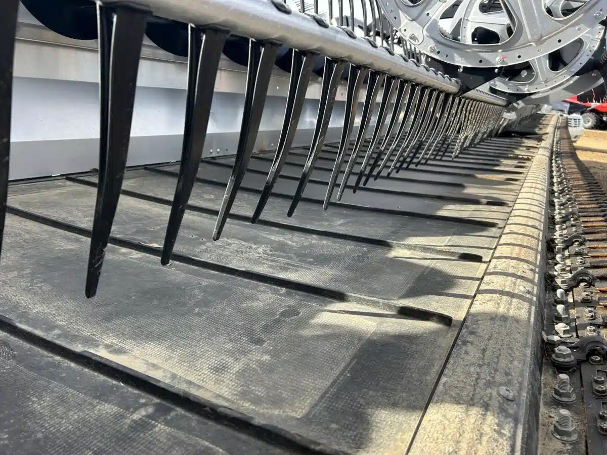 Gallery image 2 for 2025 MacDon FD245 Header - Draper