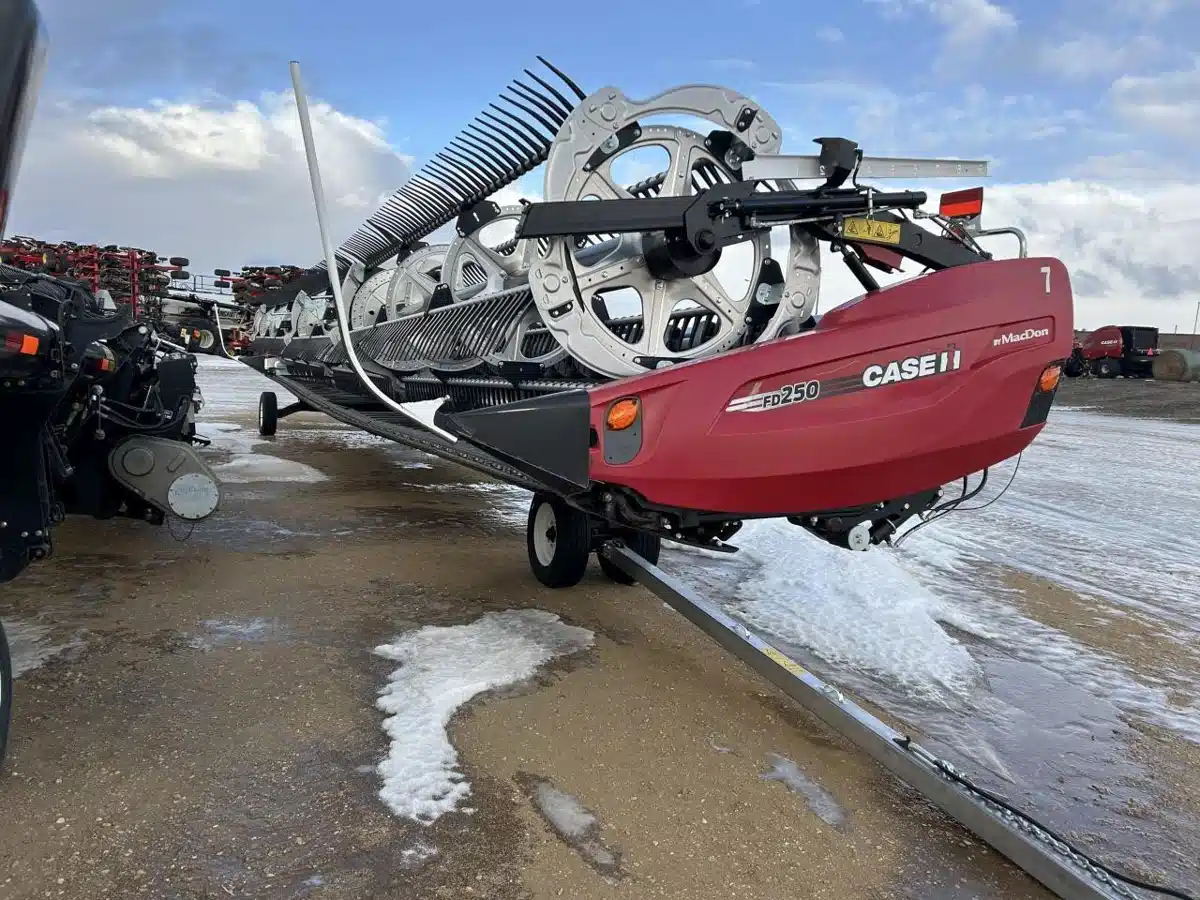 Gallery image 1 for 2025 MacDon FD250 Header - Flex