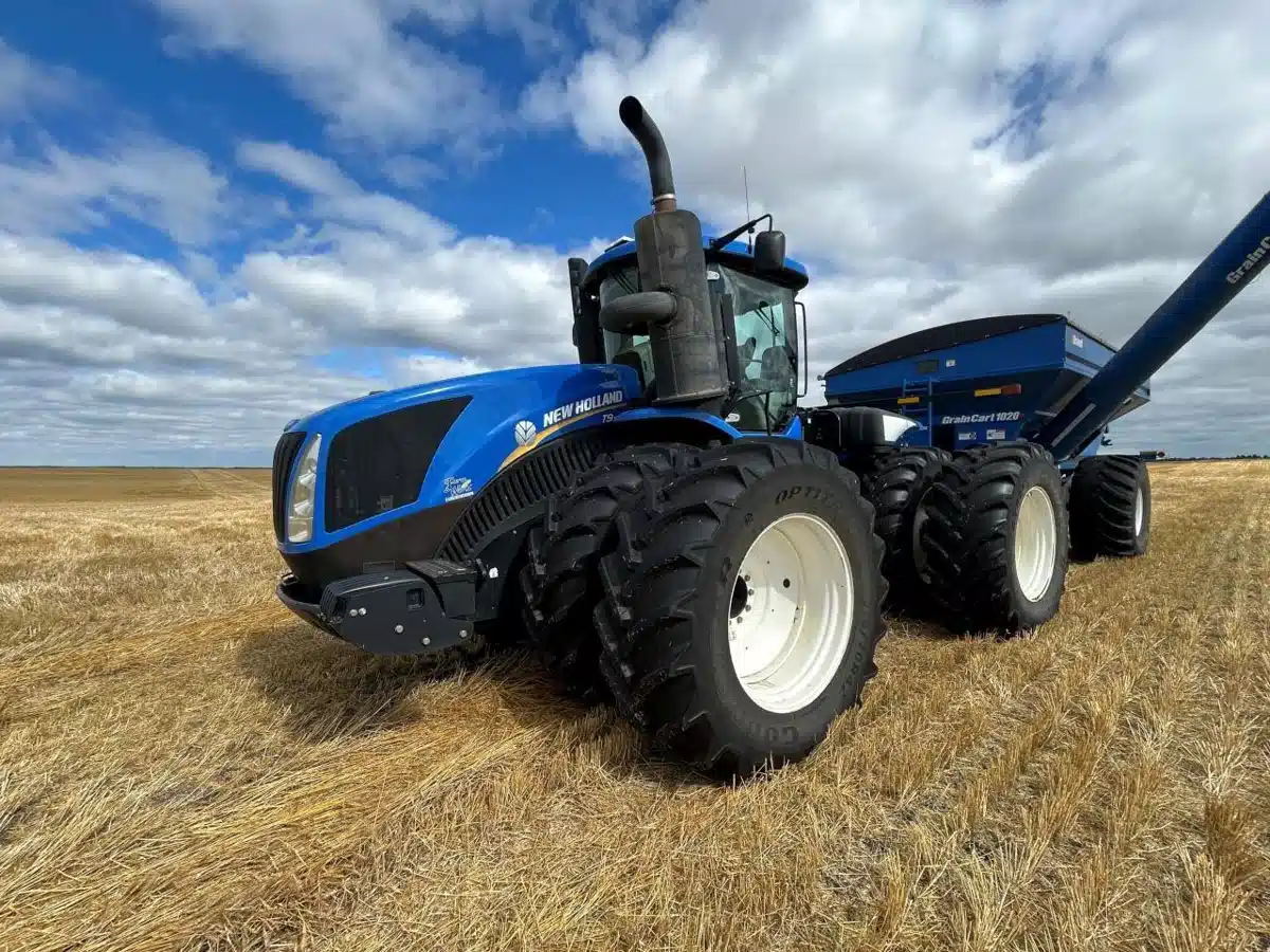 Used 2015 New Holland T9.530 Tractor