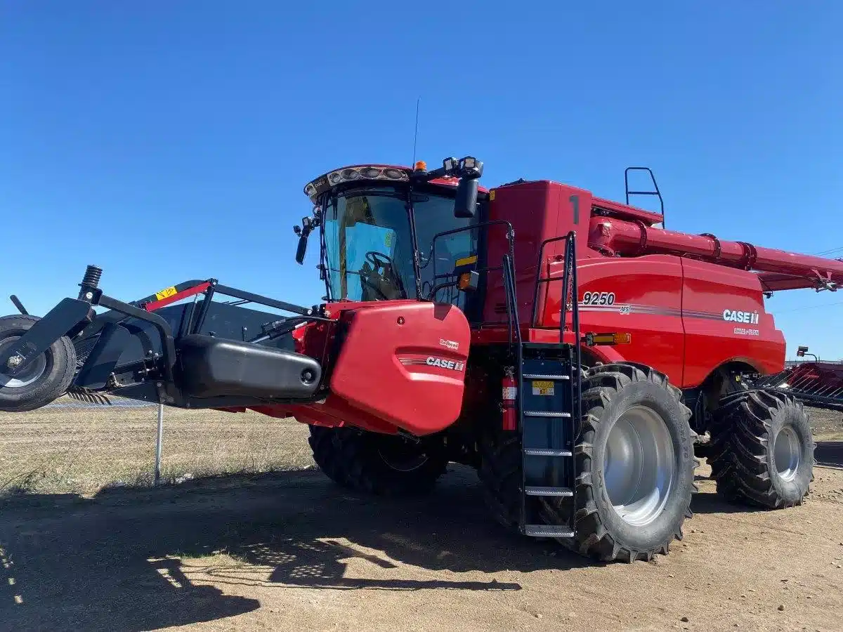 Used 2023 Case IH 9250 Combine
