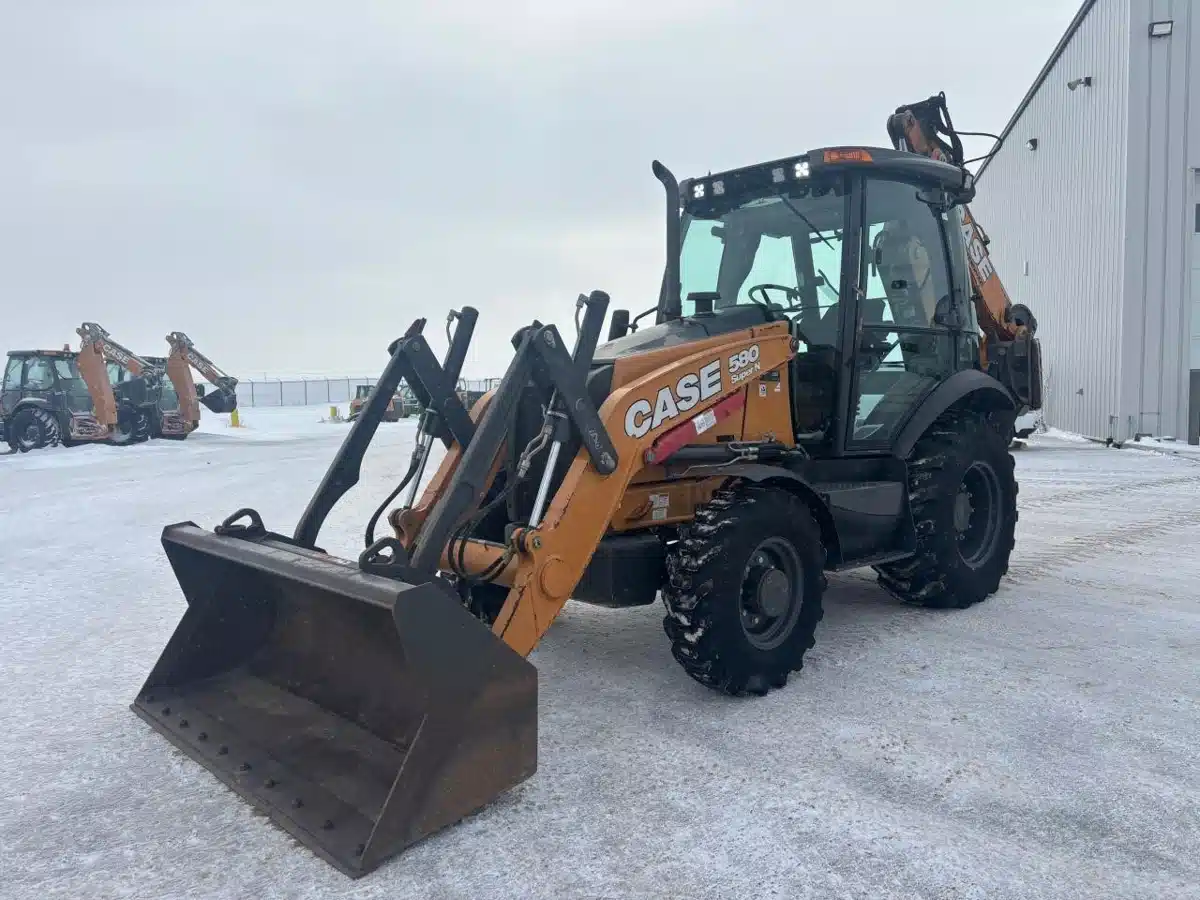 Gallery image 1 for 2018 Case IH 580SN Backhoe Loader