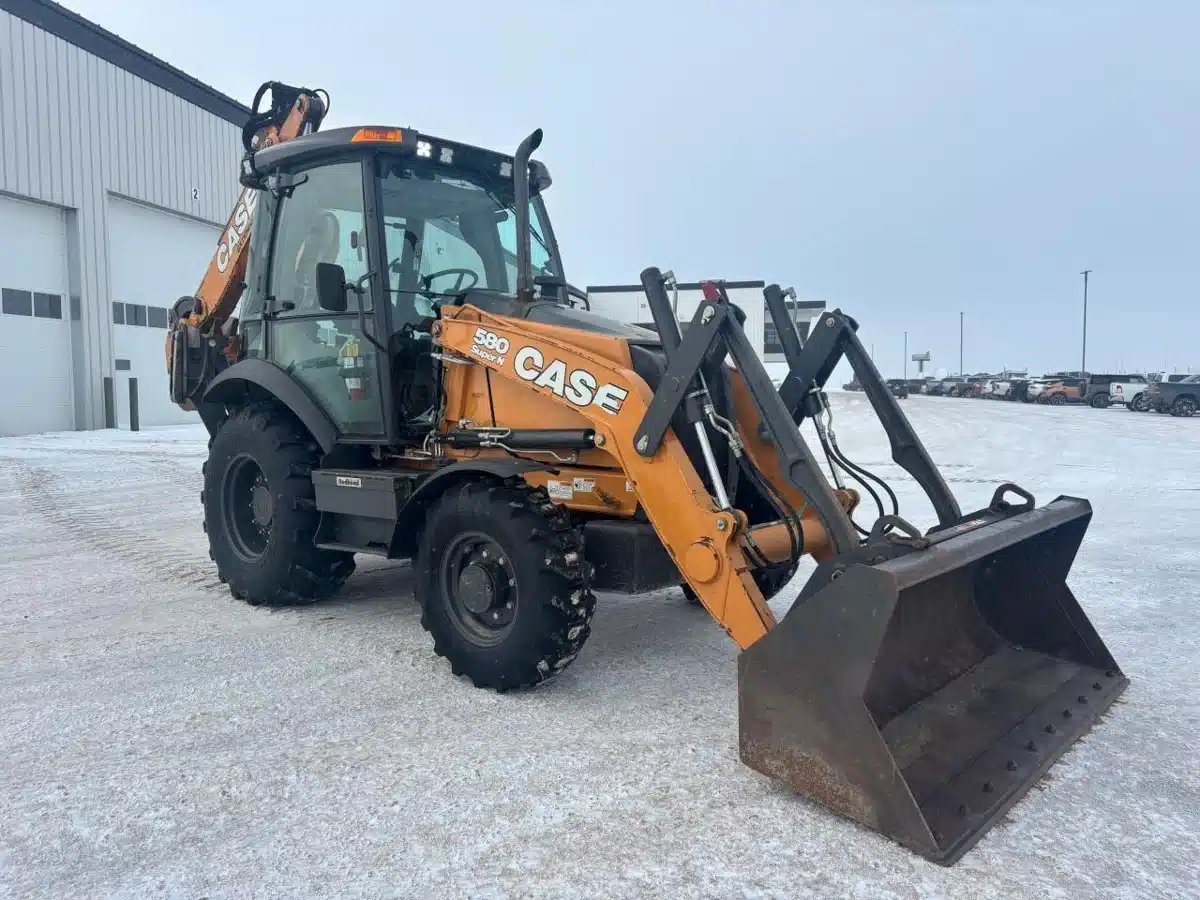 Gallery image 2 for 2018 Case IH 580SN Backhoe Loader