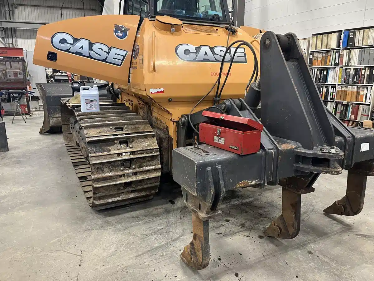 Gallery image 2 for 2014 Case IH 2050M Crawler