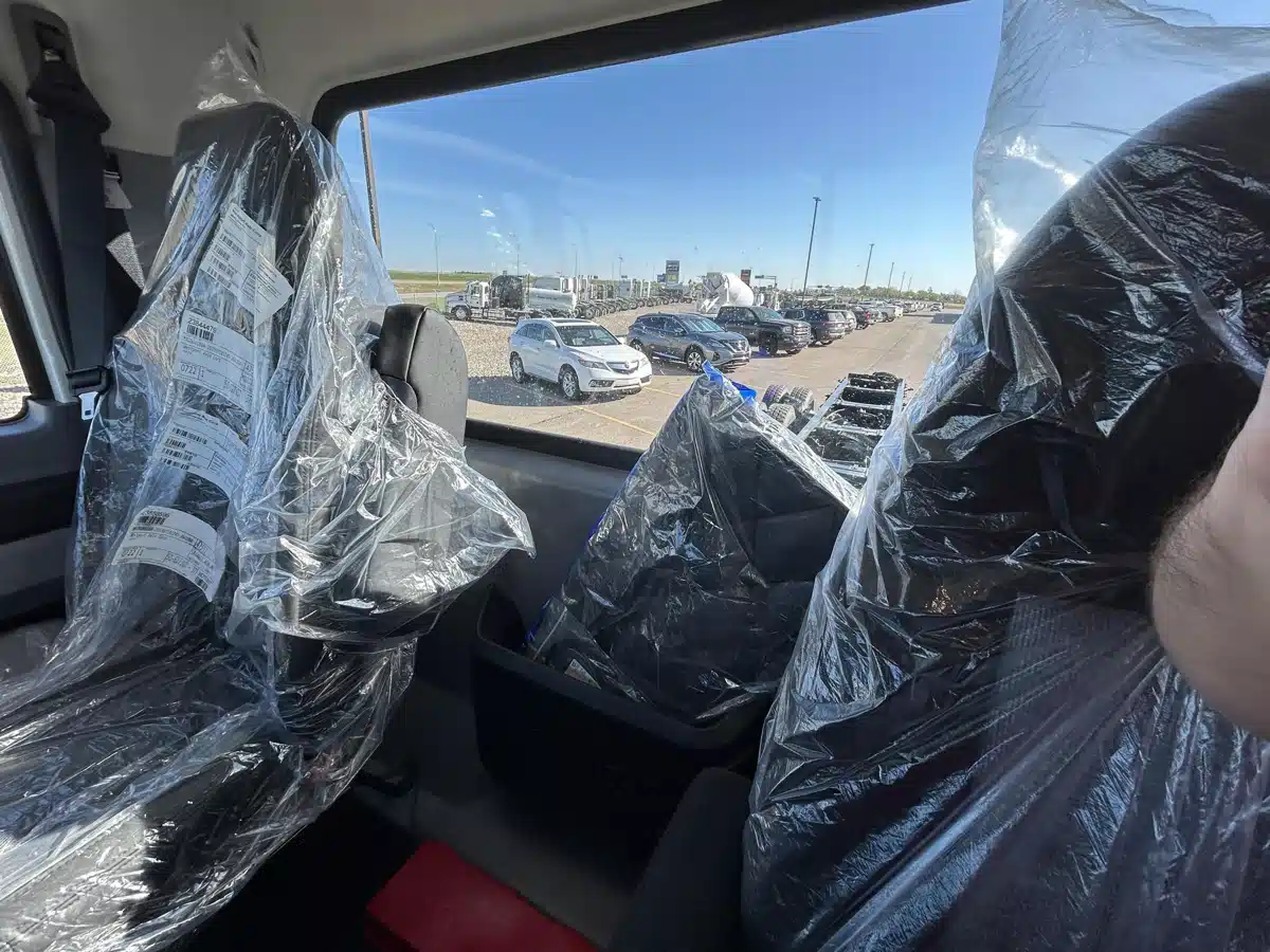 Gallery image 1 for 2023 MacDon FD240 Header - Draper