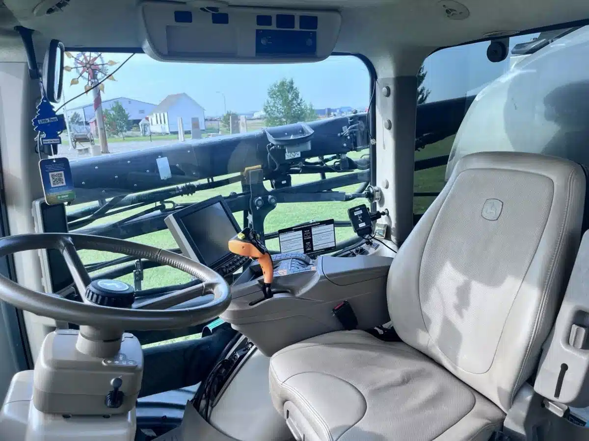 2019 John Deere R4045 Sprayer - Self Propelled