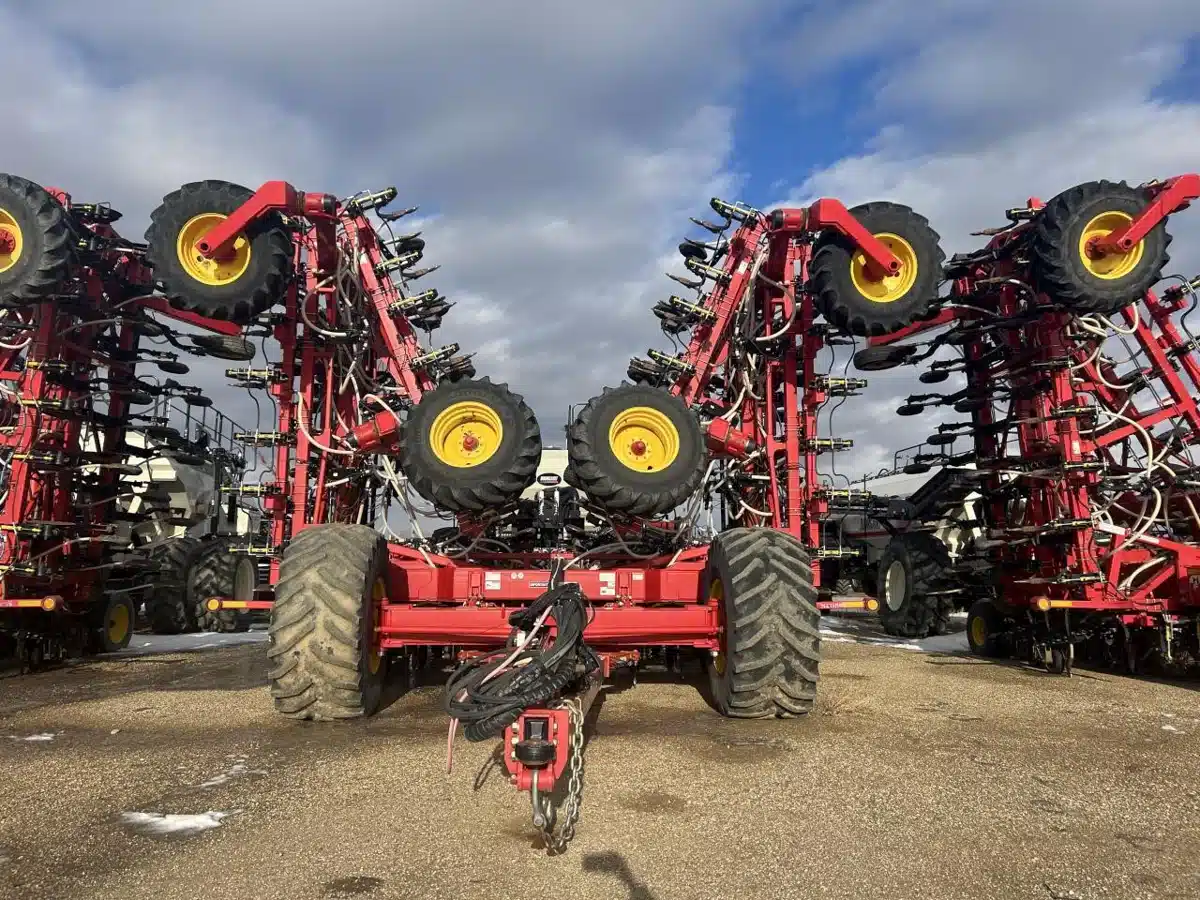 Gallery image 2 for 2021 Bourgault 3330-76 Air Seeder