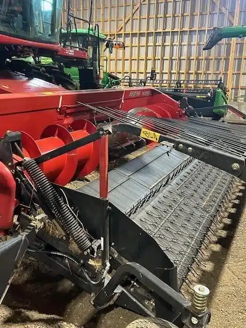 Gallery image 1 for 2023 Case IH 3016 Header - Pickup